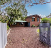 Florida Trees Free Wifi surf Side - Accommodation Cooktown