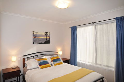 Kyeema Free Wifi & Netflix PET Friendly - Accommodation Cooktown 1