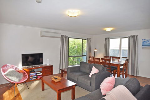 Kyeema Free Wifi & Netflix PET Friendly - Accommodation Cooktown 5