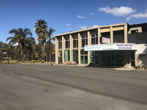 Rivers Apartments & Motel Sale Gippsland - Accommodation Cooktown 6