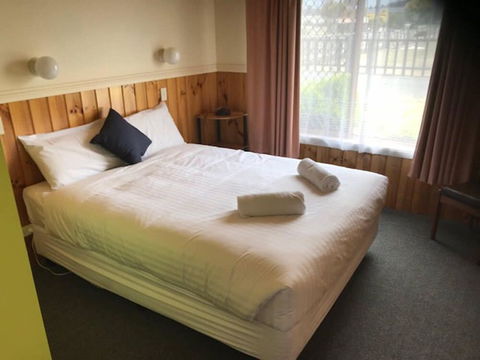 Kellraine Holiday Units - Accommodation Cooktown 5