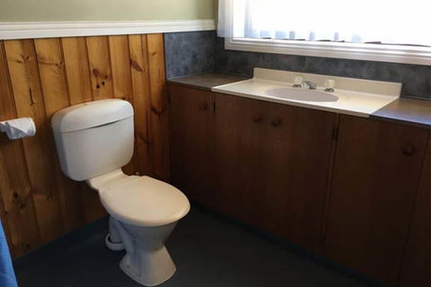 Kellraine Holiday Units - Accommodation Cooktown 4