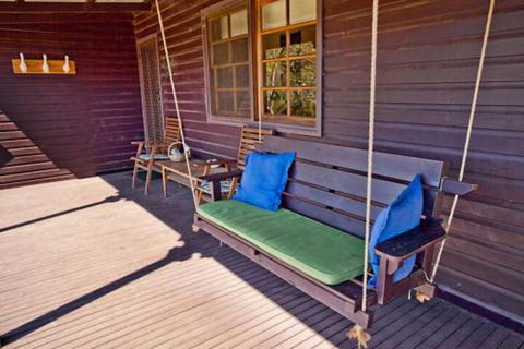 Minimbah Farm Cottages Family Farmstay Choose From 2 & 3 Bedroom Cottages & 6 Bedroom House - Accommodation Cooktown 7