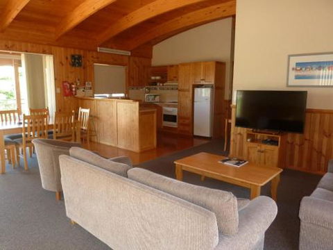 Bridport Villa - Accommodation Cooktown 0