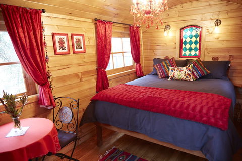 Heimat Chalets - Accommodation Cooktown 3