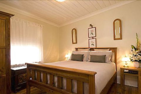 Charlie Bates Cottage - Accommodation Cooktown 5