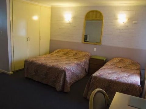 White Gum Motel - Accommodation Cooktown 2