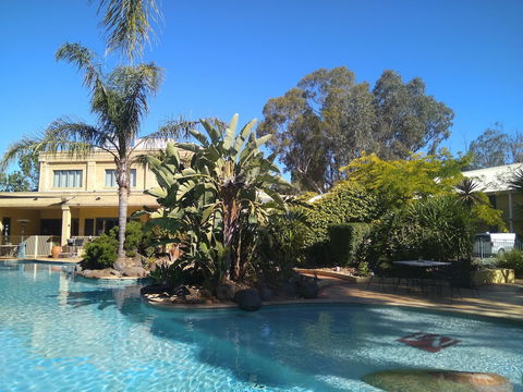 Madison Spa Motel - Adults Only - Accommodation Cooktown 3