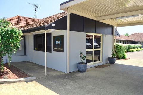 Bathurst Motor Inn - Accommodation Cooktown 3