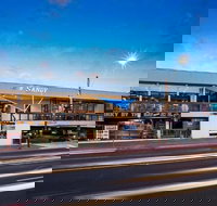 Nightcap at Sandringham Hotel