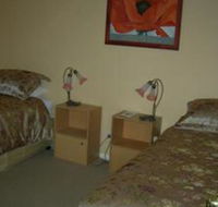 Busy Buzz B  B - Accommodation Cooktown