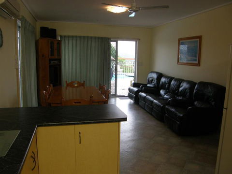 Ambience Holiday Apartments - Accommodation Cooktown 6