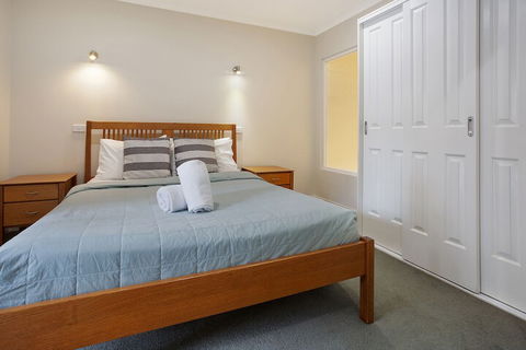 Sea Foam Villas - Accommodation Cooktown 4