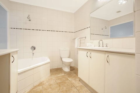 Sea Foam Villas - Accommodation Cooktown 5