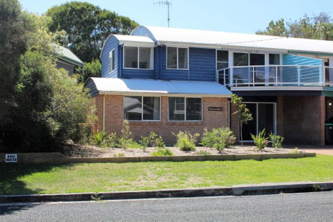At WAVERIDER 2 - Accommodation Cooktown 5
