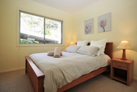 POINT BREAK WEEKLY ONLY - Accommodation Cooktown 4