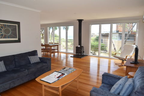 Freycinet Sanctuary At Oyster Bay - Accommodation Cooktown 2