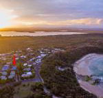 Angourie Blue 7 stroll to surfing beaches. - Accommodation Cooktown