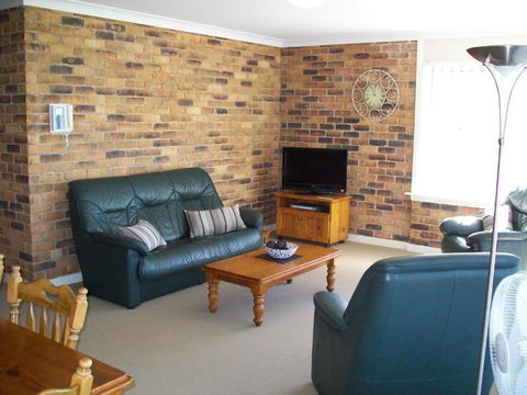 Mainsail 10 17 Owen Street - Accommodation Cooktown 4