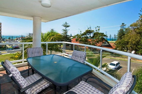 Mainsail 10 17 Owen Street - Accommodation Cooktown 1