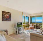 Beach Breakers Apartment Stunning Views - Accommodation Cooktown
