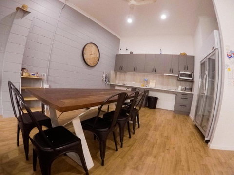 Bunk Inn Hostel - Accommodation Cooktown 3