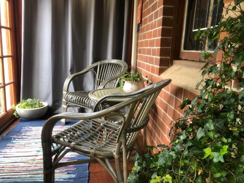 The Shopkeepers Quarters - Accommodation Cooktown 5