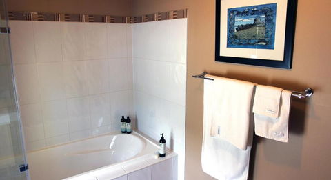 Ou+look BnB - Accommodation Cooktown 5