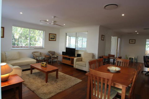 SEAMIST - Accommodation Cooktown 4
