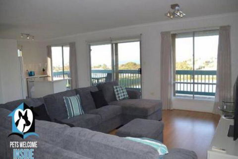 Beautiful Sea & Lake - Accommodation Cooktown 6