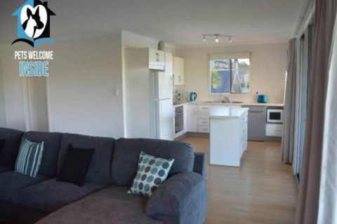 Beautiful Sea & Lake - Accommodation Cooktown 5