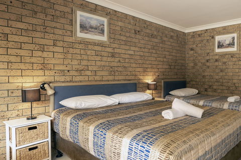 Esk Caravan Park & Motel - Accommodation Cooktown 4