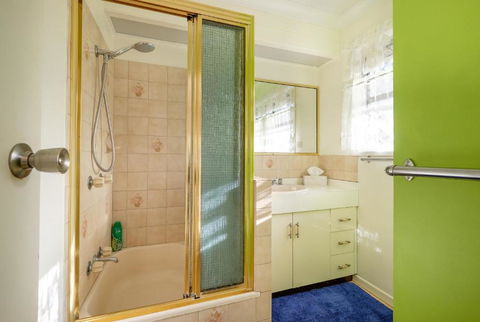 Southside Central Unit - Accommodation Cooktown 3