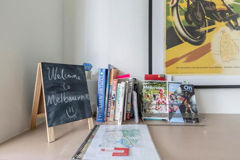 LIGHT AIRY SPACIOUS QUEENS ROAD APARTMENT - Accommodation Cooktown 1