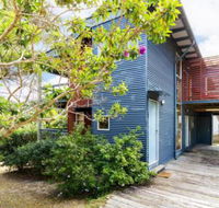 Blue Poles Pets Allowed - Accommodation Cooktown