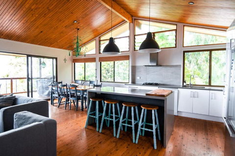 Beach Buoys - Accommodation Cooktown 3