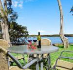 Sanctuary on the Bay fish or kayak from the yard - Accommodation Cooktown