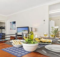 Summer Breeze clean  simple 200m to beach - Accommodation Cooktown