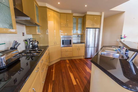 Aqua Vista A Stroll To Paynesville Forshore - Accommodation Cooktown 4