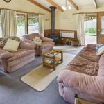 Cedar Cottage Close To Water & Pet Friendly - Accommodation Cooktown 0