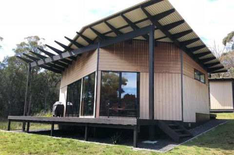 BAY Of FIRES ECO HUT Off Grid Experience At Binalong Bay - Accommodation Cooktown 2