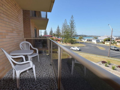 Anchorage 10 Water Views From Balcony - Accommodation Cooktown 1
