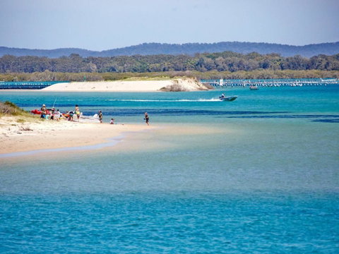 Champagne Court 1 With Water Views - Accommodation Cooktown 2