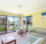 Champagne Court 1 with Water Views - Accommodation Cooktown