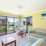 Champagne Court 1 With Water Views - Accommodation Cooktown 0