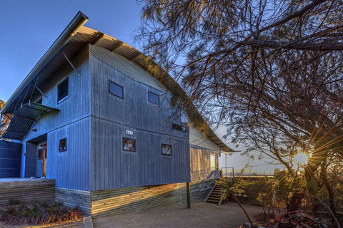 Waves - Accommodation Cooktown 4