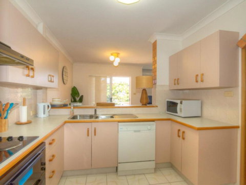 St James 6 Stylish Airconditioned Retreat - Accommodation Cooktown 5