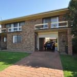 Flat 1 / 15 Dalmeny Drive - Accommodation Cooktown 0