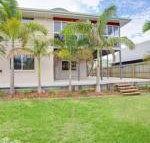 29 Cypress Avenue Rainbow Beach Close to the beach with a pool - Accommodation Cooktown