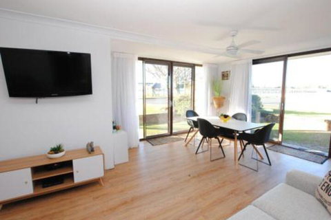 Time & Tide 1 Ground Floor With Water Views - Accommodation Cooktown 2